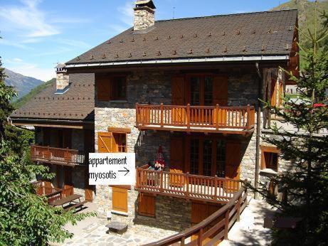 Appartement Myosotis Pour 10 Personnes 圣马丁德贝尔维尔 外观 照片